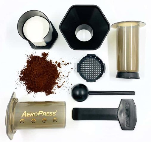 How to Use an Aeropress - Coffee Brewing Tips