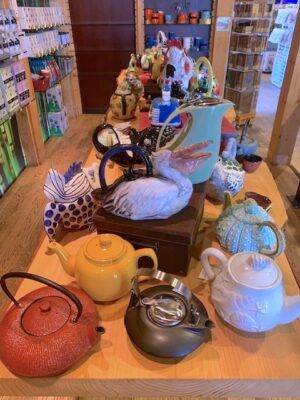 Tea Pots and Cups