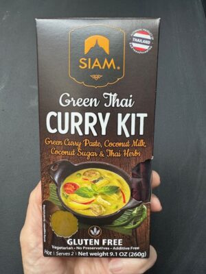 DeSiam Green Curry Meal Kit in a box