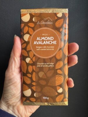 Le Chocolatier Almond Avalanche Milk Chocolate Bar