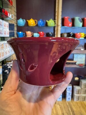 Teapot warmer made of Burgundy ceramic